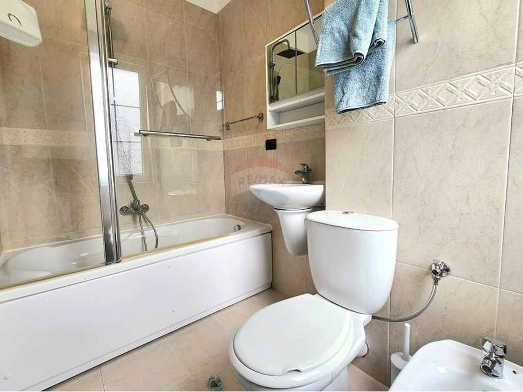 Qira - Apartament 1+1 prane Qendres 800€