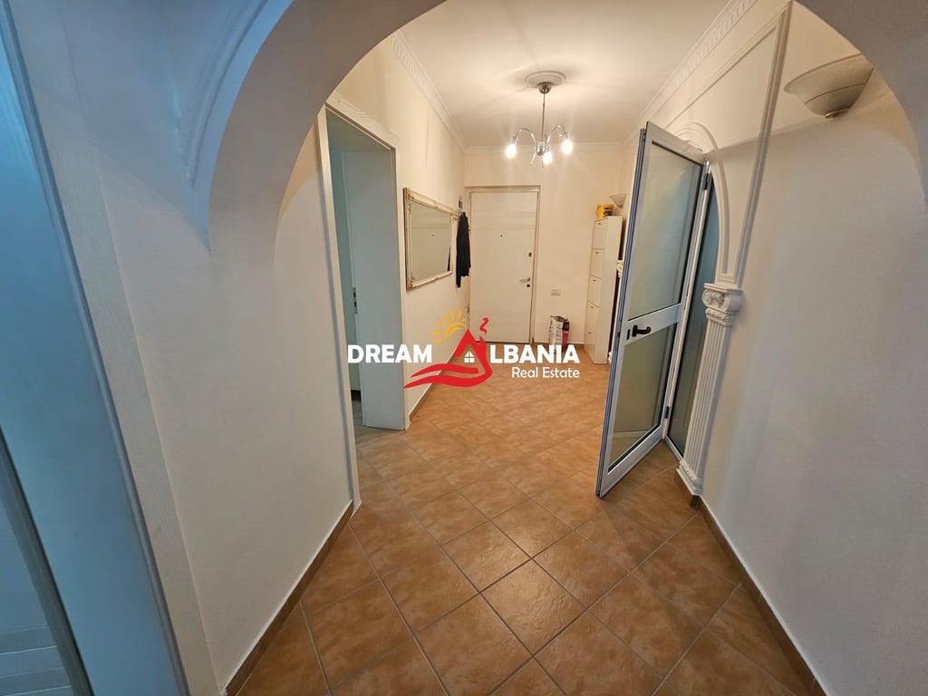 Jepet me qera apartament 2+1 tek rruga Gjik Kuqali prane stadiumit Dinamo , Tirane (ID 4229437)