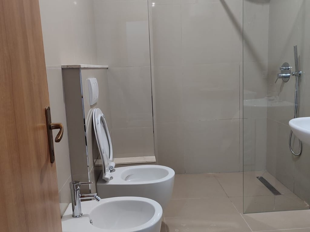 Affittasi appartamento 2+1+1 bagni