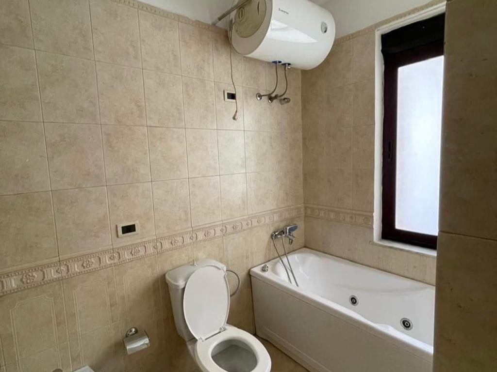 Jepet me qera Apartament 2+1+2 ne bllok 