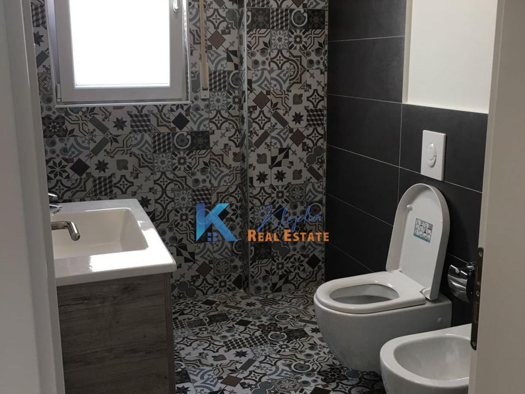 2+1+2 apartment for rent above the Botanical Garden