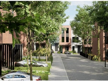 Villas with yard for sale near TEG!