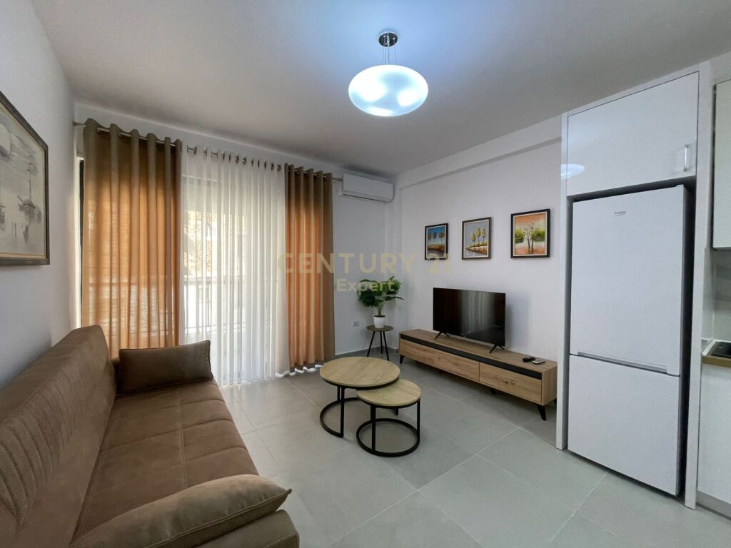 APARTAMENT 1+1ME QIRA NE RRUGEN E DURRESIT!
