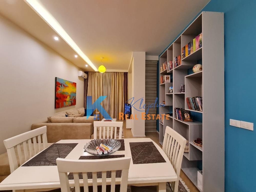 Apartament 1+1 per qira te Komuna e Parisit, Kompleksi Kika 2