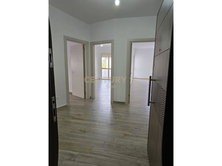 JEPET ME QIRA APARTAMENT 2+1+2 NE DURRES!