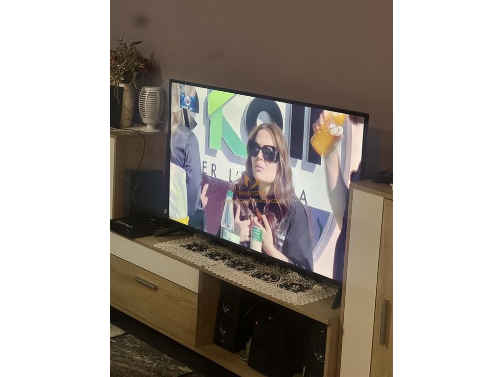 Vendesi appartamento 2+1 all'incrocio di Kamza.