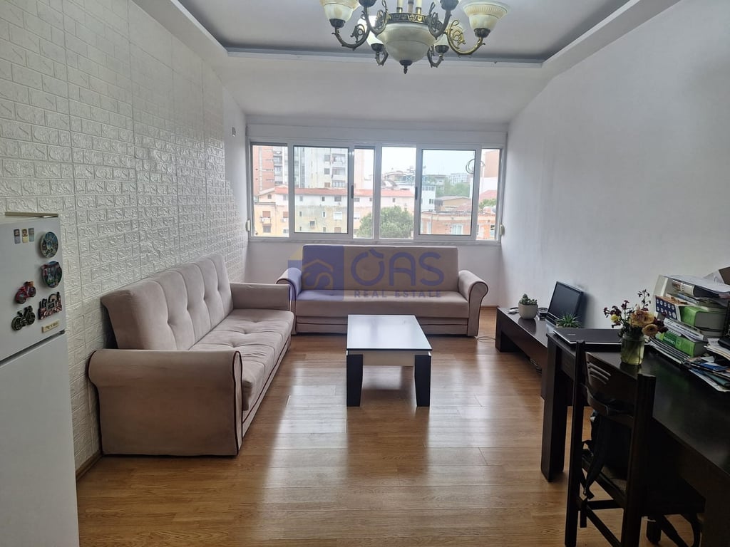 A 2+1 apartment is for rent in QSUT.