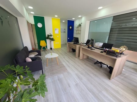 Business environment - Shop for rent in the center of Tirana/ near Toptani.