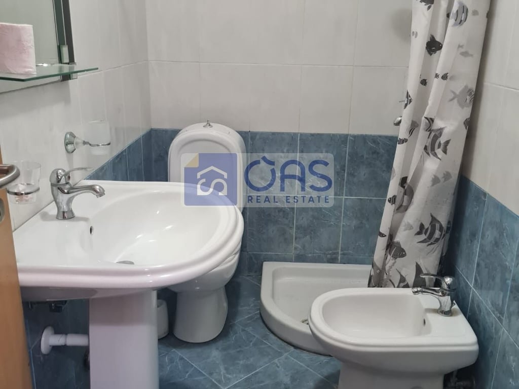 A 2+1 apartment is for rent on "Rruga e Kosovareve".