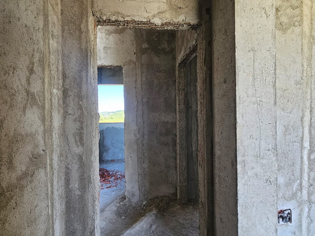 OKAZION‼️SHITET : Vile individuale në Gjirin e Lalzit🏖️ + pishinë vetëm 5 minuta larg detit || 350,000€