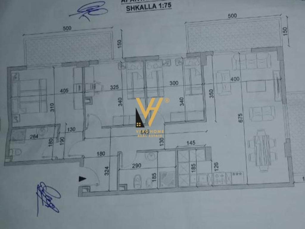JEPET ZYRE 128M2 ME QERA NE DON BOSKO 1.100 EURO