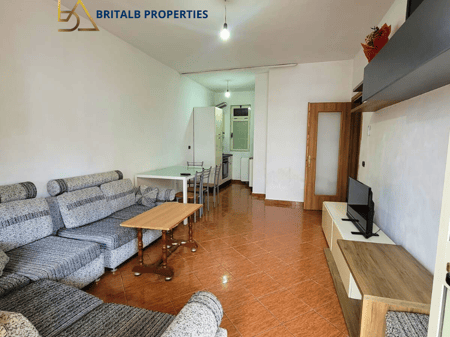 AFFITTASI APPARTAMENTO 2+1, SPIAGGIA DURAZZO