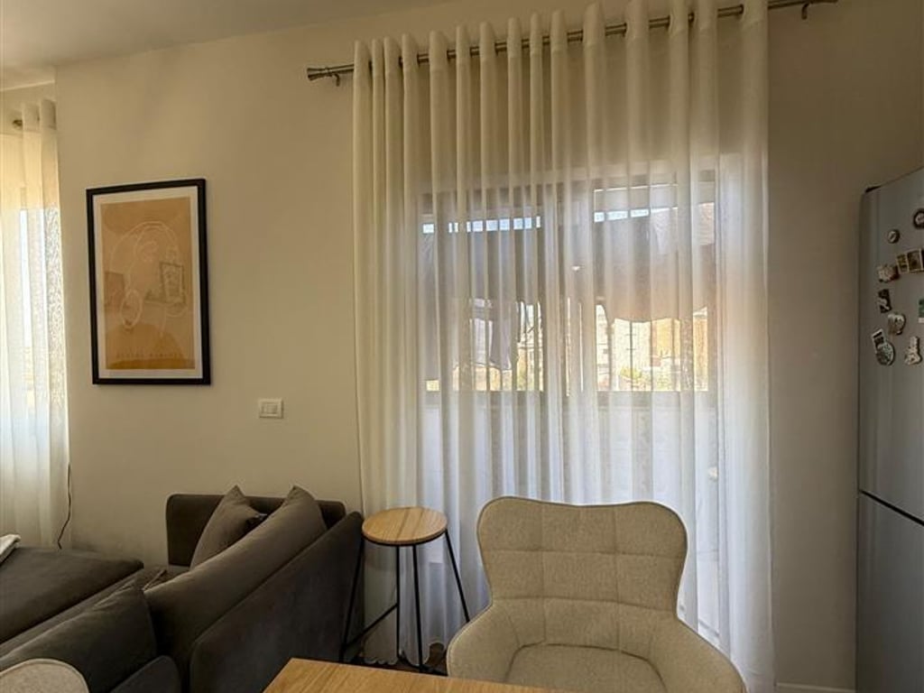 Vendesi Appartamento 1+1 a Kinostudio (ID B110434) Tirana