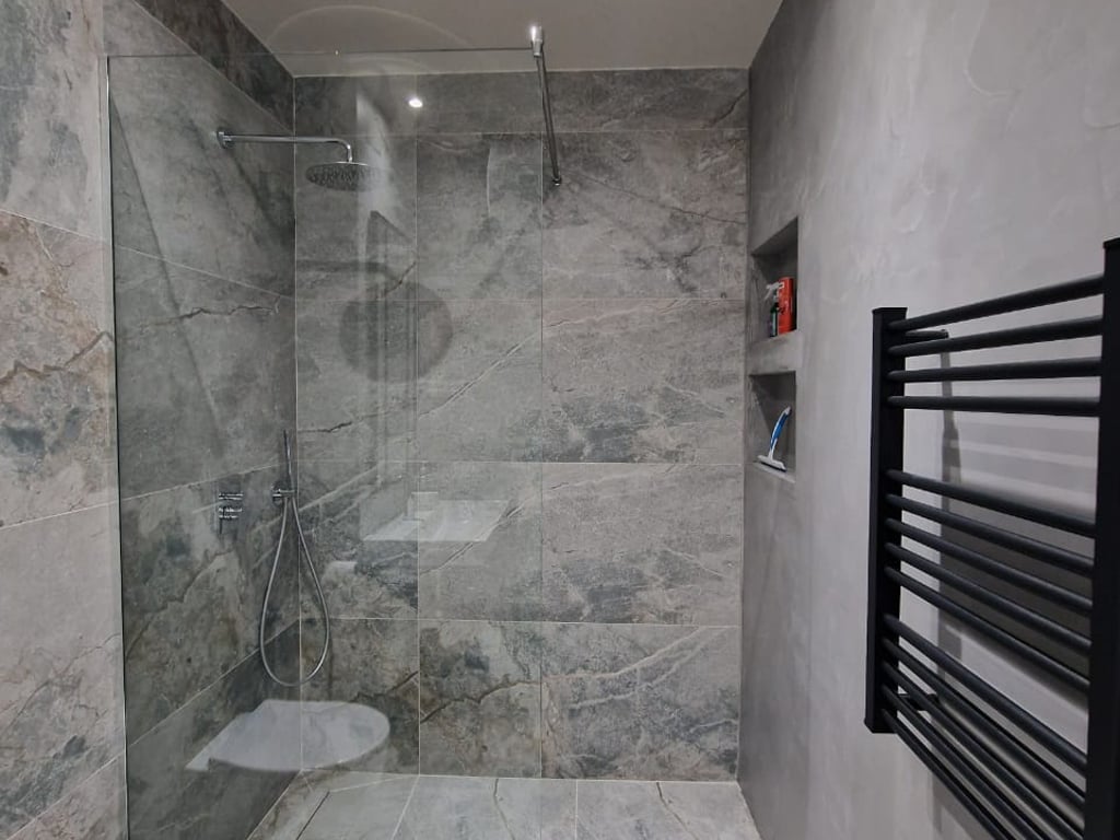 🏠 Apartament 1+1 me Qira 70m2– Tek Kopshti Zoologjik, Tiranë