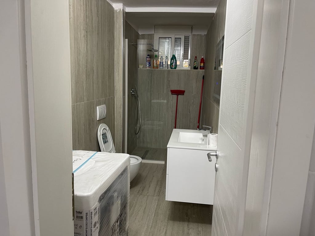 Apartament 2+1 me qira tek Xhamia e Tabakeve!