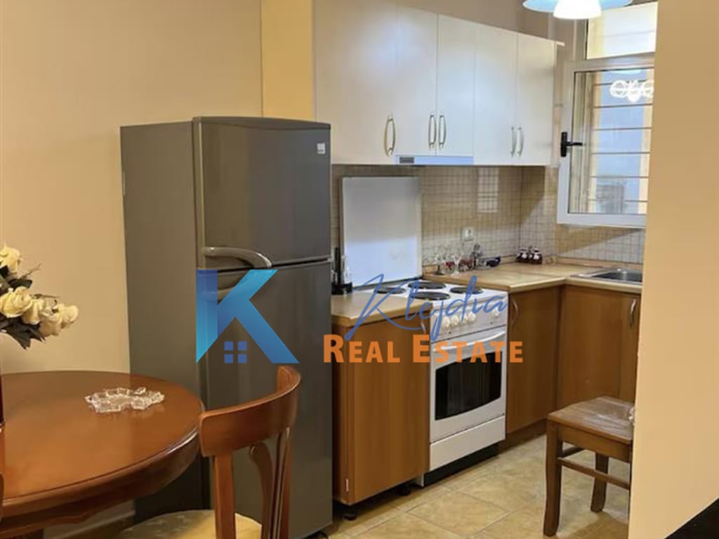 1+1 me qira te Mine Peza