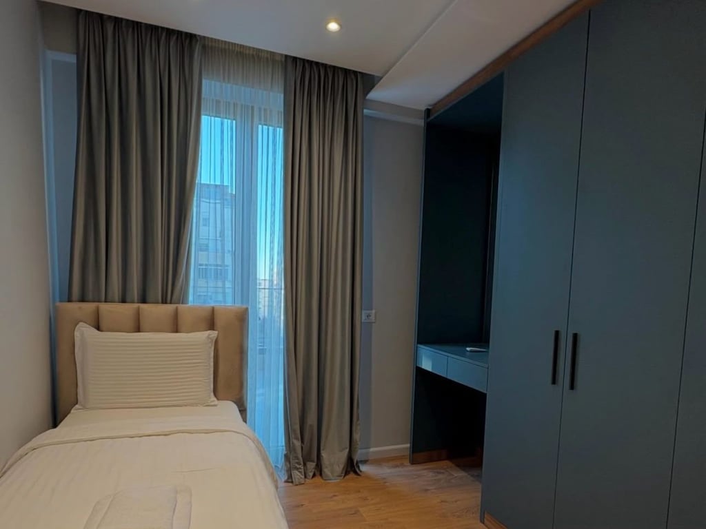 🏡 Jepet apartament modern 3+1 me Qira te Parku Olimpik, Komuna e Parisit