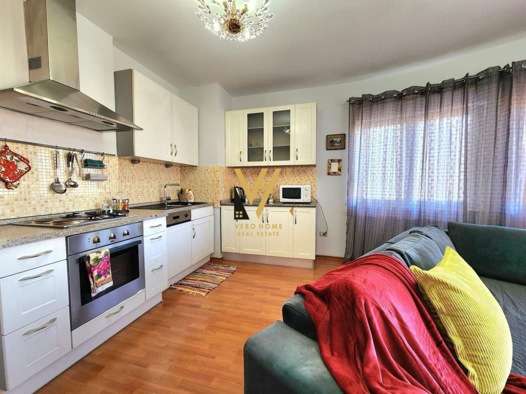 AFFITTASI APPARTAMENTO 1+1+BLK A ZOGU I ZI 620 EURO