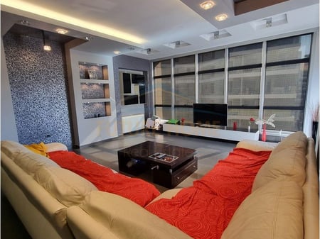 Shitet apartament 2+1+2+post parkimi Selvia