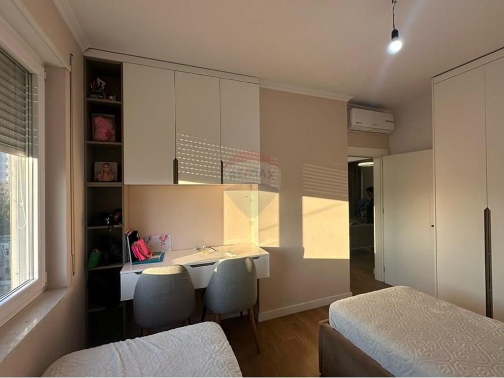 Appartamento 2+1+2 in affitto in Via Elbasanit
