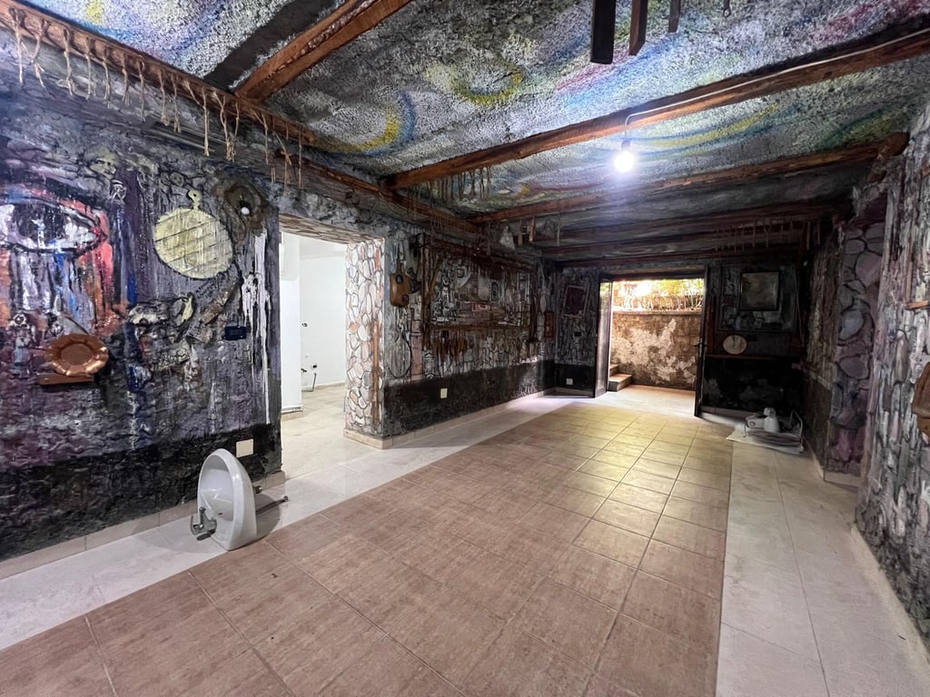 Jepet  Ambjent me qira , Blloku