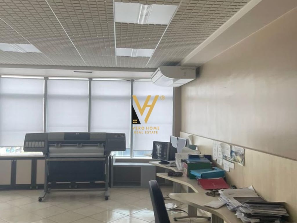 COMMERCIAL SPACE FOR SALE 364 M2 AT THE KAMZA TURN 510,000 EURO