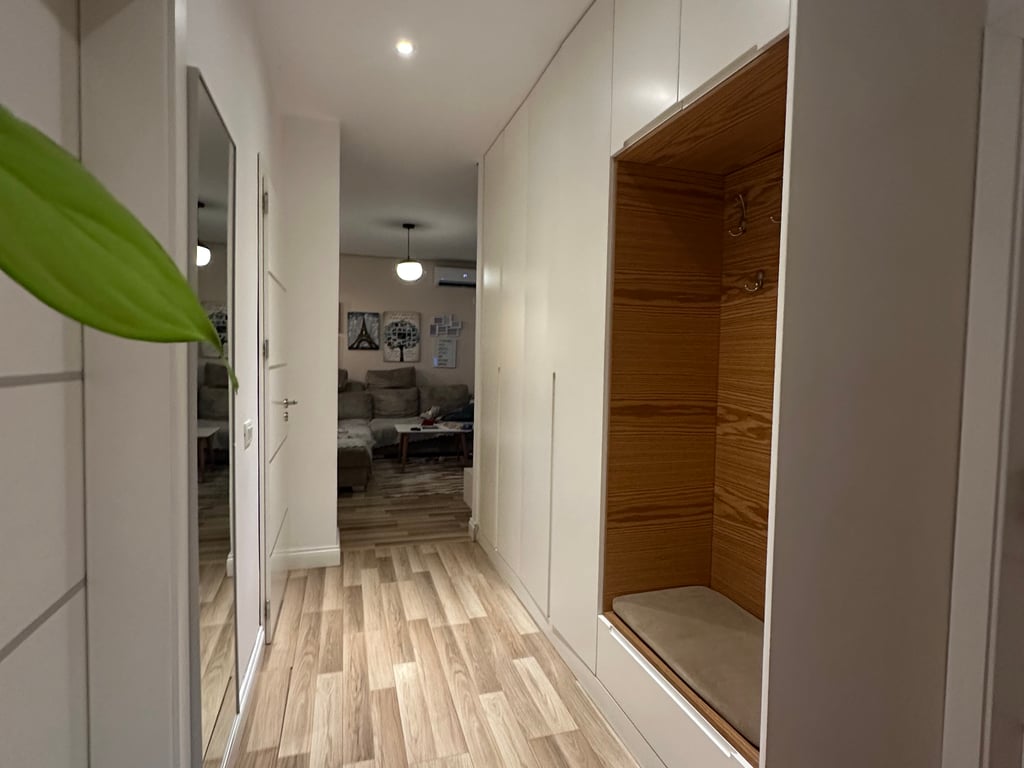 Shitet apartment Okazion ne fresk