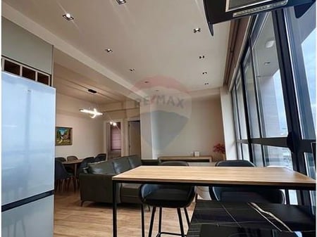Appartamento - In Affitto - Piazza 21