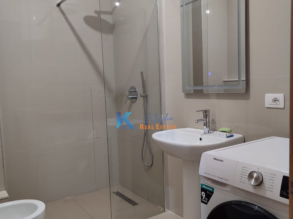 2+1 per qira te Liqeni i Thate, afer Kopshtit Zoologjik