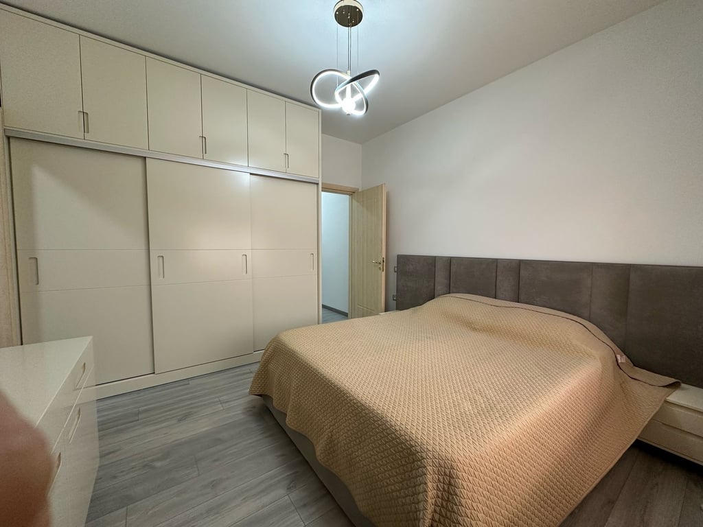 2+1,furnished,with parking,dry lake,650