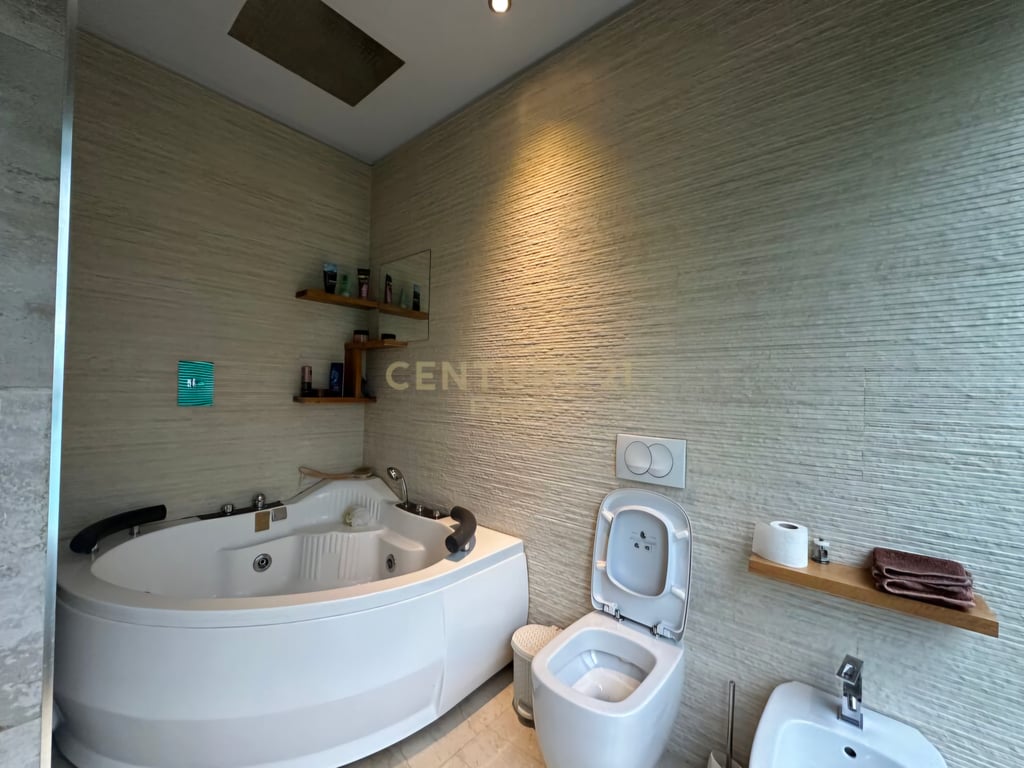 SUPER APARTMENT FOR SALE AT THE MOZAIC OF TIRANA!