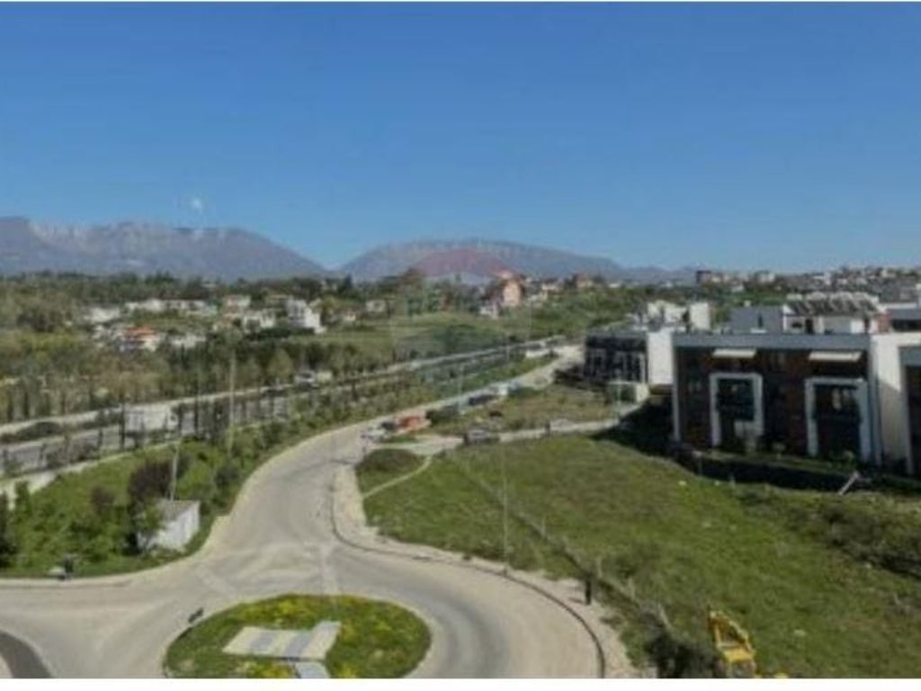 Commercial space for rent by the Dry Lake