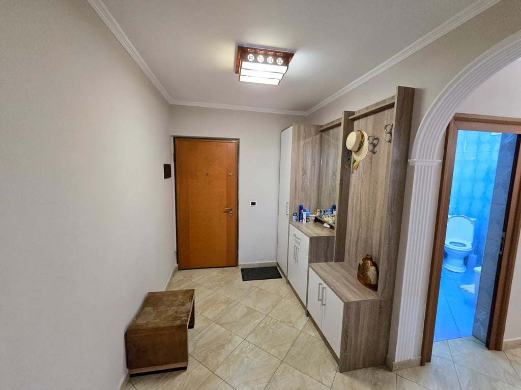 Apartament 2+1 - tek Rruga Mine Peza 
