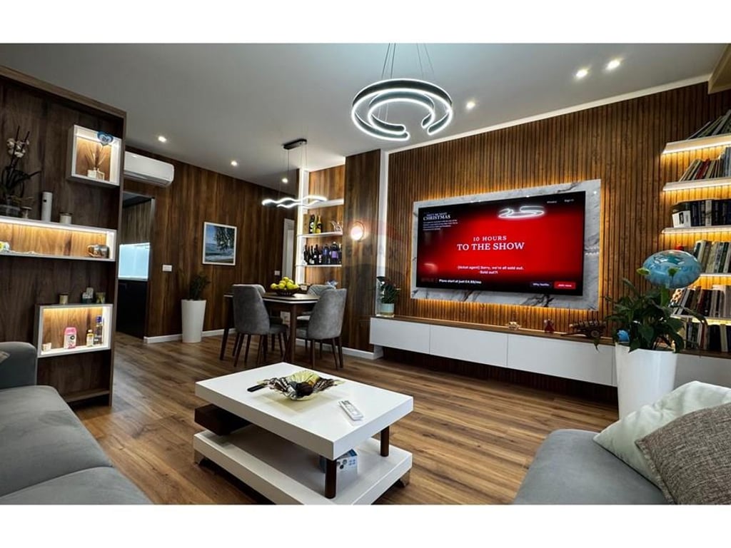 2+1 apartment for rent at Fusha Aviacionit!