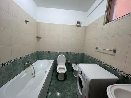 Vendesi appartamento 2+1+2+posto auto Don Bosko