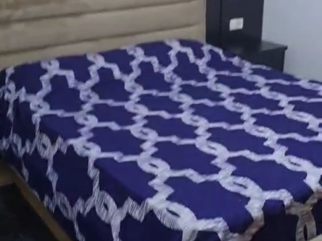 Jepet me qera Shtepia 2+1 , tek Kodra e Priftit prane shkolles Mrekullia  480 mije leke