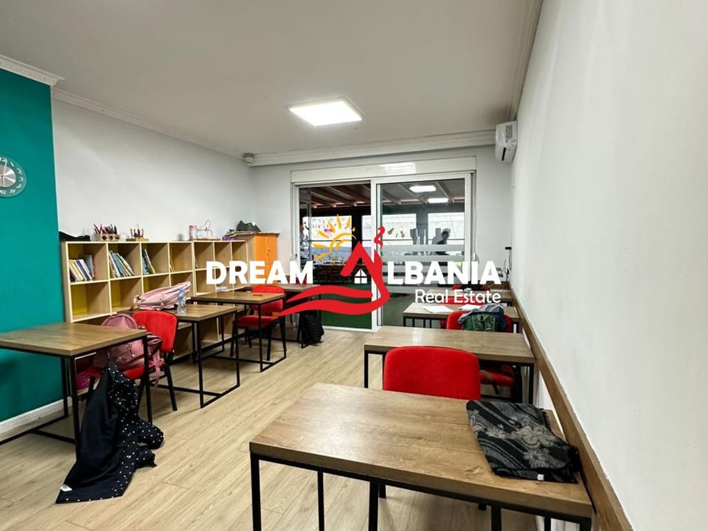 Office space for rent in Bllok (ID 42611151)
