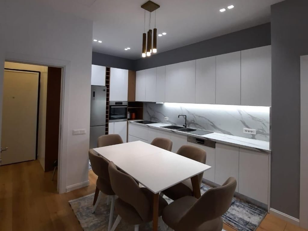 APARTAMENT ME QERA 3+1+2+depo