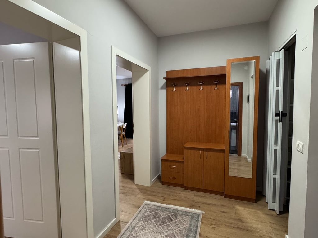Jepet me qera apartament 1+1 ne Myslym Shyr 600 euro