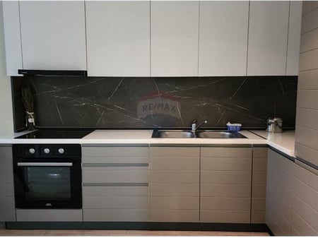 For rent --- 1+1 apartment at Marga Complex