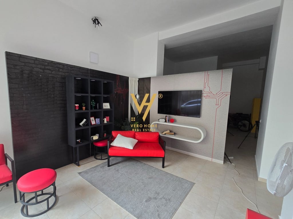 SHOP FOR RENT 50 M2 AT KODRA E DIELLIT 35,000 LEK