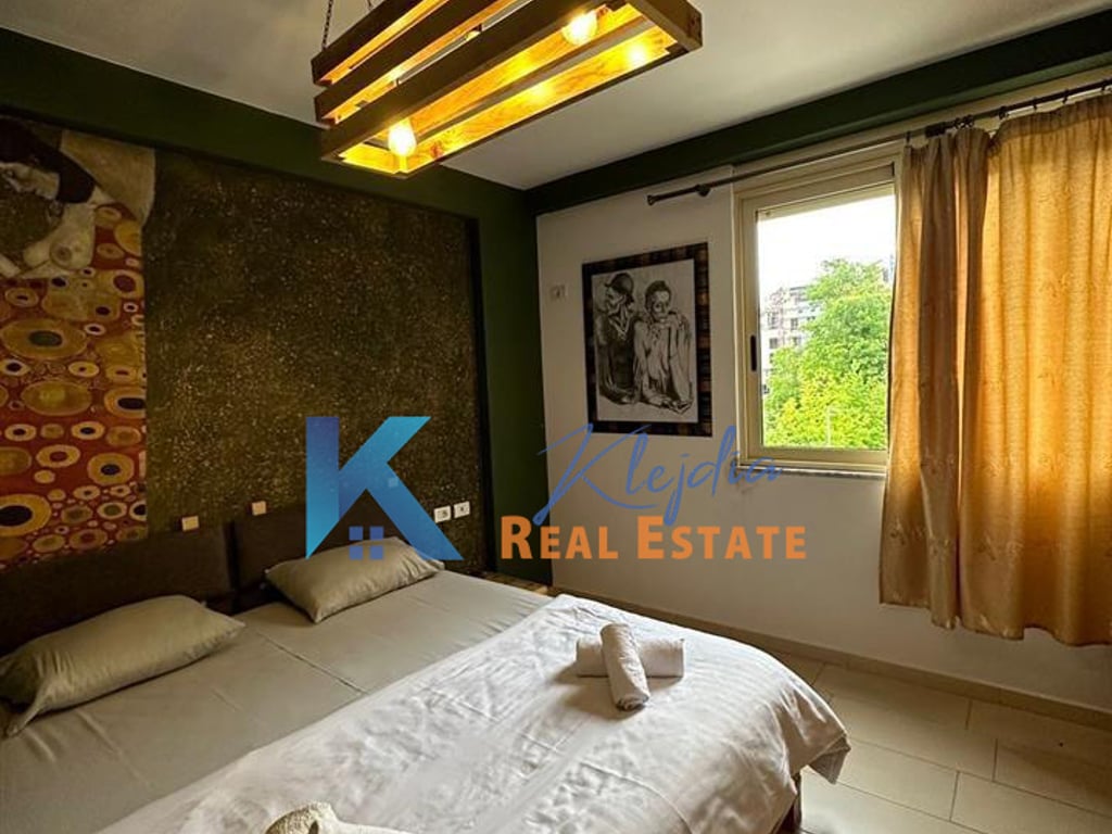 Apartament 1+1 per qira afer Liqenit te Thate