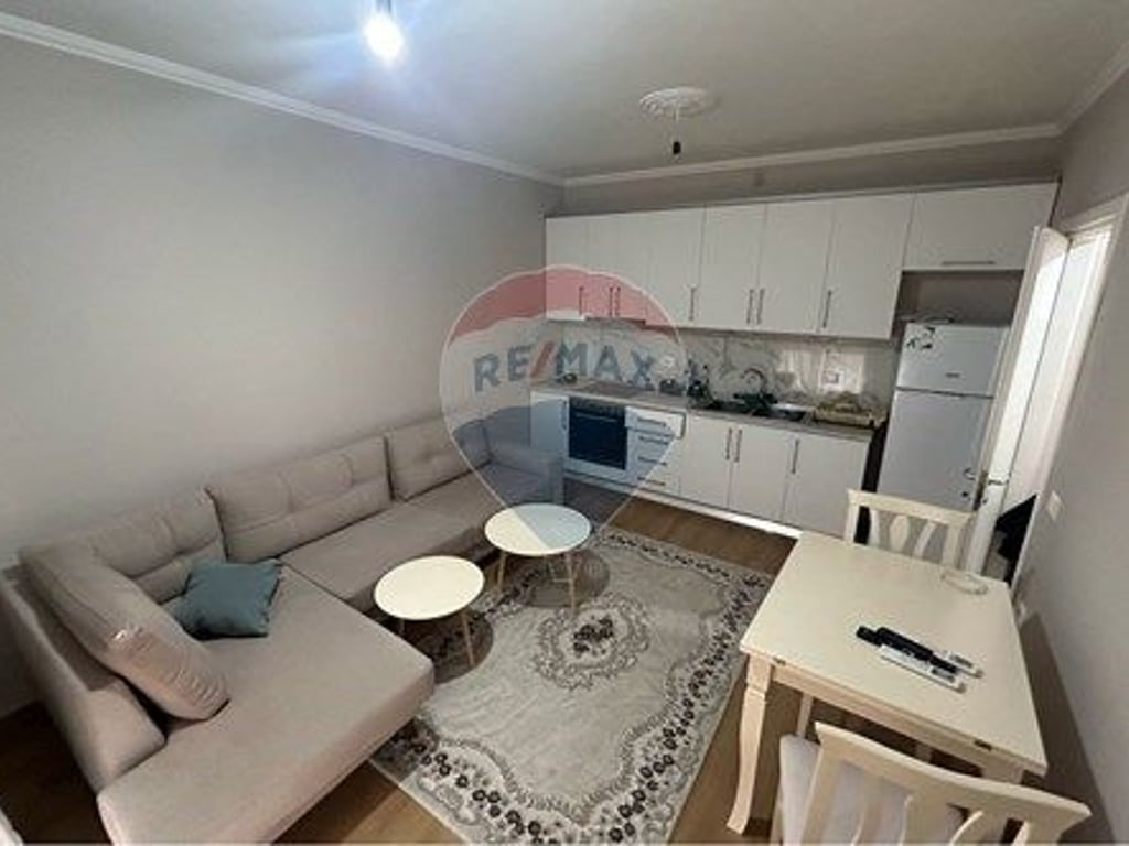 Apartment 2+1 for sale in Astir.