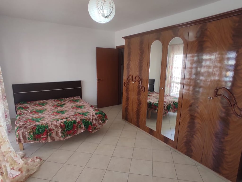 Apartament me Qera 2+1 Tek Komuna E Parisit (ID B2201292) Tirane