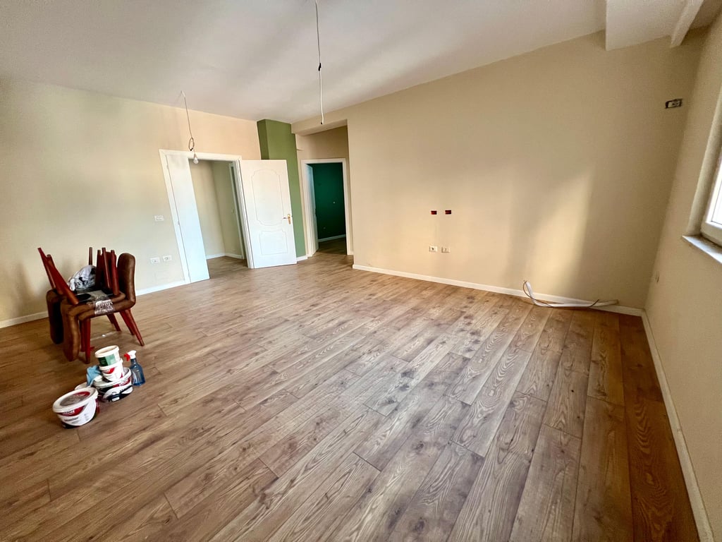 RENTAL SPACE/APARTMENT 1+1 WITH BALCONY - CENTER, TIRANA