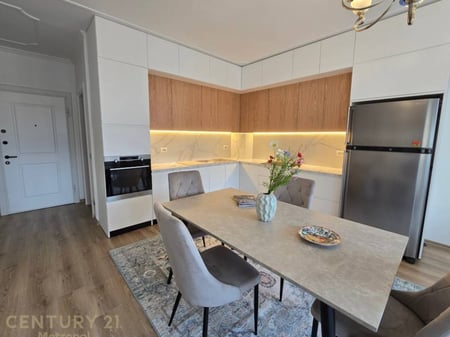 🍀 JEPET ME QIRA – APARTAMENT 2+1+2 TE SHALLVARET – I INVESTUAR DHE I MOBILUAR MODERNISHT