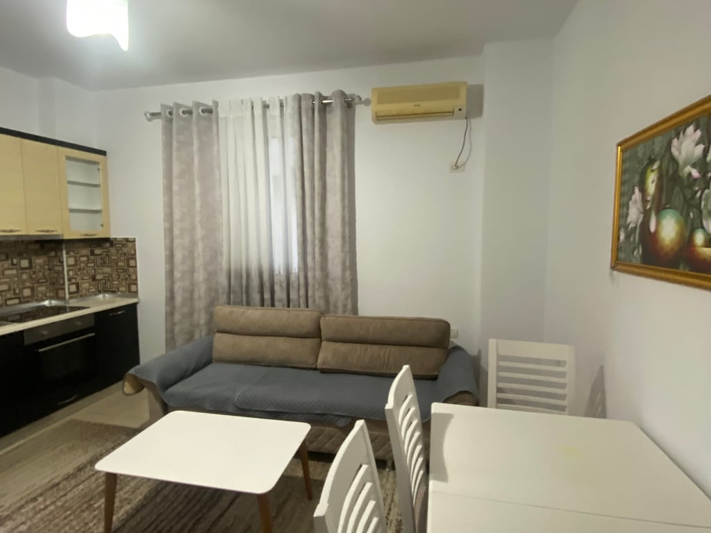 1+1, furnished, in 5 May, with parking, 480 euros.