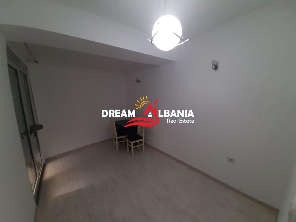 Appartamento 3+1 in affitto Selvia, presso il complesso Halili, a Tirana (ID 4231179)