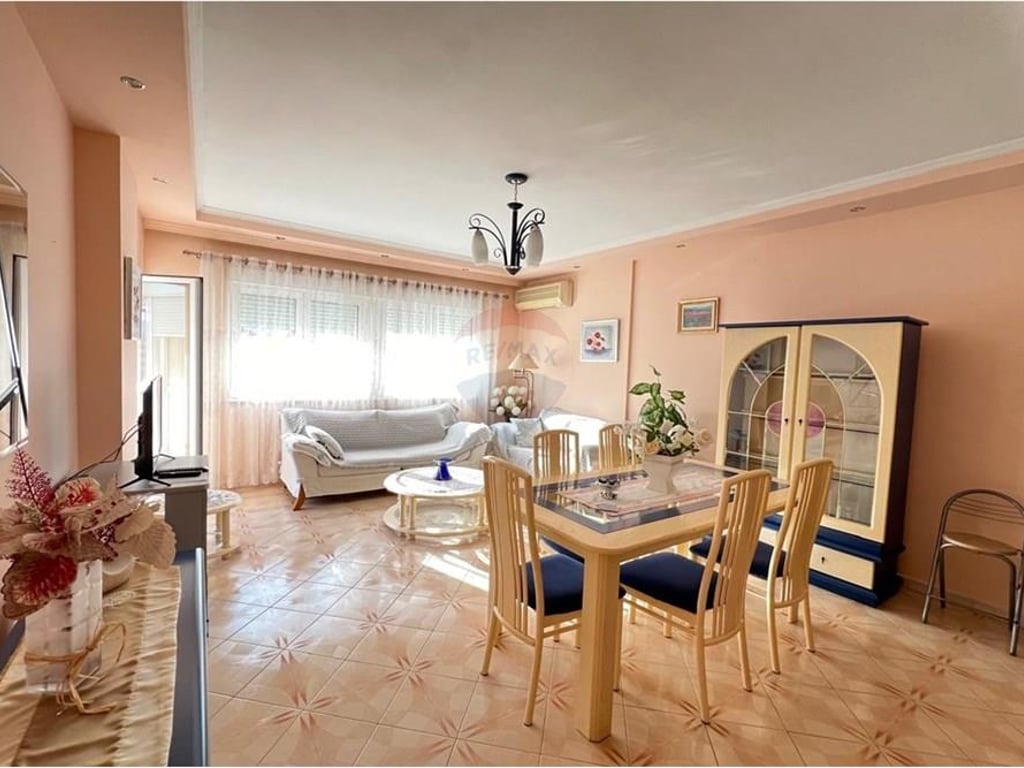 Apartament 2+2+2 per qira Ambasada Amerikane!