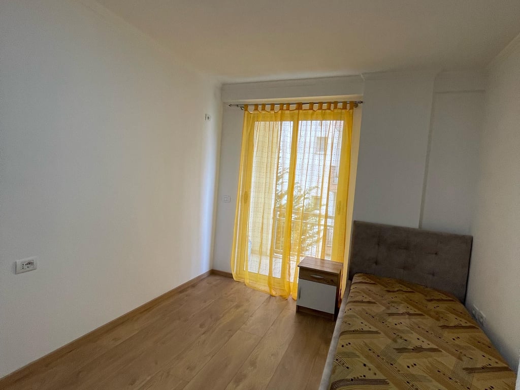 🏡 Jepet me Qira Apartament 3+1+2 Tualete – Fresk, Tiranë